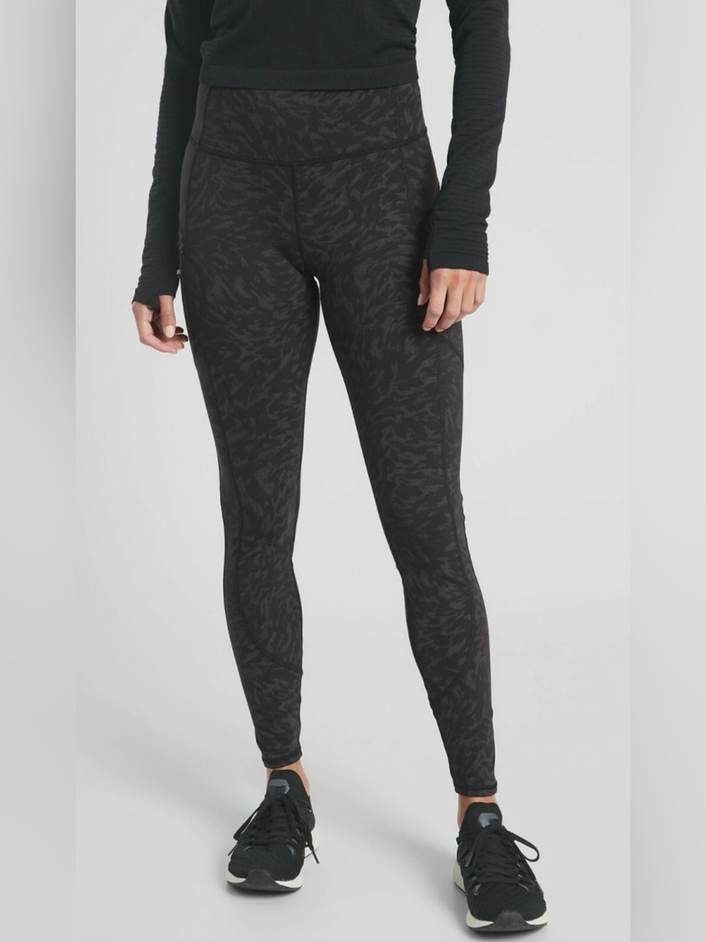 Athleta Rainier Reflective Leopard Print Leggings In Black/Gray Size XS